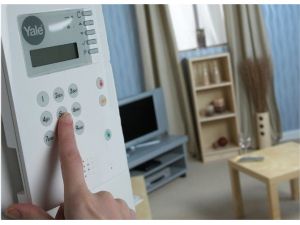 Yale Kilit’in Hizmete Açtığı Alarm Merkezi Hızla Yayılıyor
