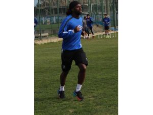Orduspor’da Mutumba İle Yollar Ayrıldı