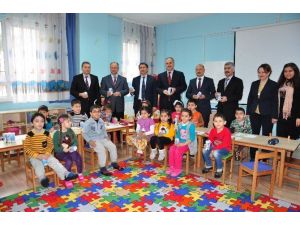 Manisa’da 10 Bin Öğrenci Süt İçmeyi Kabul Etmedi