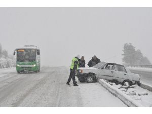 Bolu Dağı’nda Yoğun Kar Yağışı Başladı