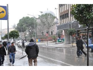 Balıkesir’de Kar Yağışı Başladı