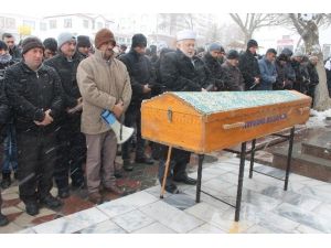 Anne Kurbanı Çocuk Son Yolculuğuna Uğurlandı