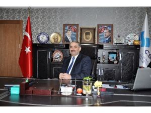 Çalışma Ve Sosyal Güvenlik Bakan Yardımcısı Etyemez İstifa Etti