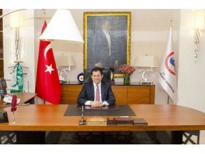 Gümrük Ve Ticaret Bakanlığı Müsteşarı Altunyıldız İstifa Etti