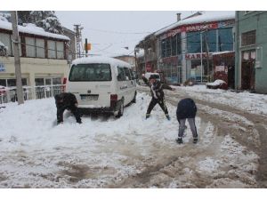 Konya Derebucak’ta Eğitime Kar Tatili
