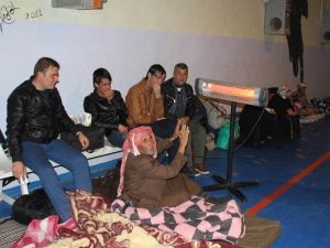Irak’tan Kaçan 400 Türkmen, Akçakale’ye Getirildi