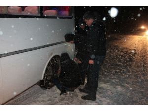 Zonguldak-istanbul Karayoluna Kar Engeli