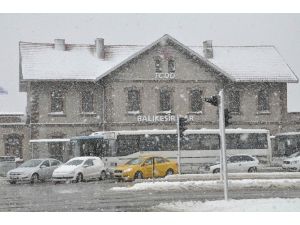 Balıkesir’de Kar Bu Sefer Yolları Kapayamadı