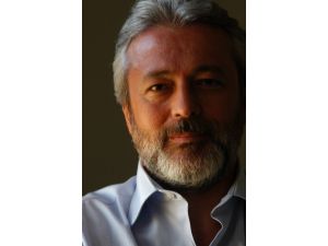 Ünal Ersözlü Sarmaşk’ı İmzalıyor
