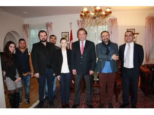 Bkm İsveç Yönetimi, Stockholm Büyükelçisi Kaya Türkmen’i Ziyaret Etti