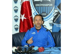 Özdilek: Esas Aktörler Oyuncular, Hakemler Değil
