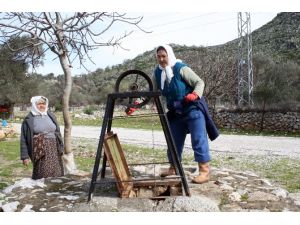 1 Asırdır Su Olmayan Mahalleye Fatura Şoku