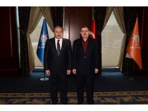 Memur-sen Eski Genel Başkanı Gündoğdu Adaylık Başvurusunu Yaptı