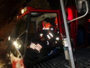 Köyde Mahsur Kalan Hamile Kadını, Afad Ekipleri Hastaneye Ulaştırdı