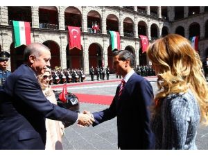 Cumhurbaşkanı Erdoğan Meksika’da Resmi Törenle Karşılandı