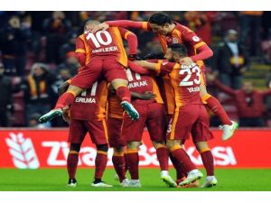 Aslan Arena’da Şov Yaptı