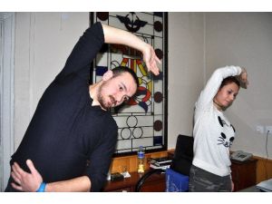 (Özel Haber) Spor Salonuna Gitmeden Egzersiz Yapın