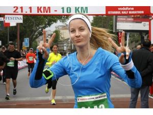 İstanbul Yarı Maratonu’nda İlk Kez Bayrak Yarışı Düzenlenecek