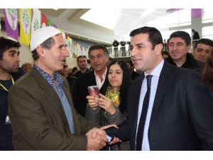 Hdp Eş Genel Başkanı Selahattin Demirtaş Bingöl’de