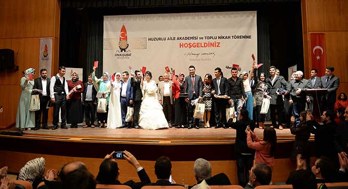 Huzurlu Aile Eğitimi Alıp, Dünya Evine Girdiler 