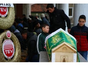 Minik Umut Kalbine Yenildi