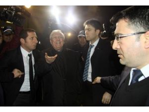 Aziz Yıldırım Medyaya Yüklendi