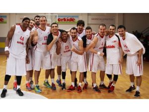 Orkide Gediz, Deplasmandan Galip Ayrıldı