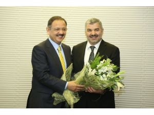 Özhaseki Görevi Devretti