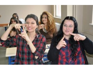 İşitme Engelliler, Artık Kamu Kurumlarında Zorlanmayacak
