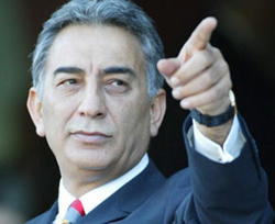 Francoyu da işaret etti!