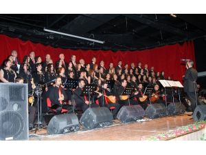 Gaziemir Halk Müziğiyle Unutulmaz Bir Gece Yaşadı