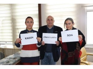Büyükçekmece Belediyesi Özgecan İçin Siyahlara Büründü