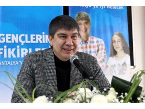 Kız Öğrencinin Bira Sorusuna Başkandan Nasihatlı Yanıt