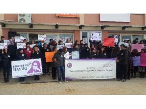 Özgecan Cinayeti Çomü’de Protesto Edildi