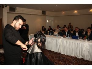 Kuaförler ’Milli Takım’ İçin Makasladı