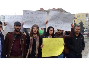 Özgecan Cinayetine Makyajlı Tepki