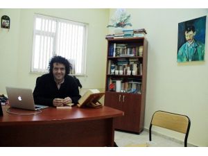 İngiltere’nin En Saygın Bursunu Kazandı