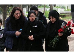 Özgecan’ın Anne Ve Babasından Ağlatan Ziyaret