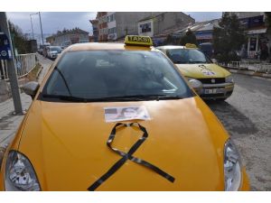 Sivas’ta Taksiciler Özgecan İçin Konvoy Yaptı