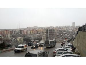 Başkent’te Kar Yağışı Başladı