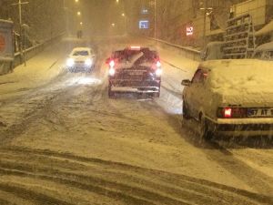 Kar, Zonguldak’ı Esir Aldı