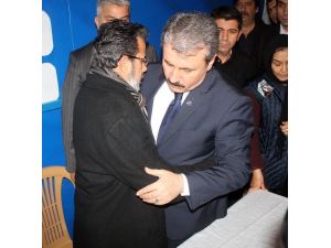 Destici’den Özgecan’ın Ailesine Taziye Ziyareti