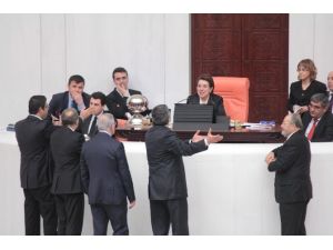 İç Güvenlik Paketi’’ Muhalefet Engeline Takıldı