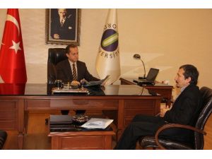 Prof.dr. Yarılgaç: “Ücretler Performansa Dayanmalı”