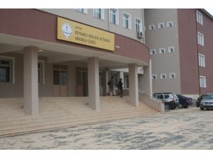 Bu Okul 46 Yıl Sonra Binasına Kavuştu