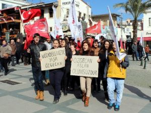 Liseliler Özgecan İçin Yürüdü