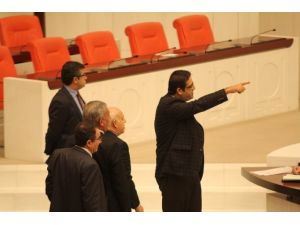 Görüşmeler Gergin Başladı