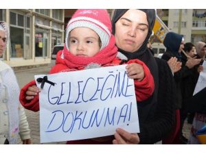 Viranşehirli Kadınlardan Özgecan Cinayetine Tepki