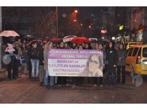 Kadınlar Özgecan İçin Yürüdü