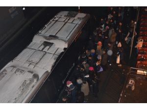 Metrobüs’te Akşam Yoğunluğu